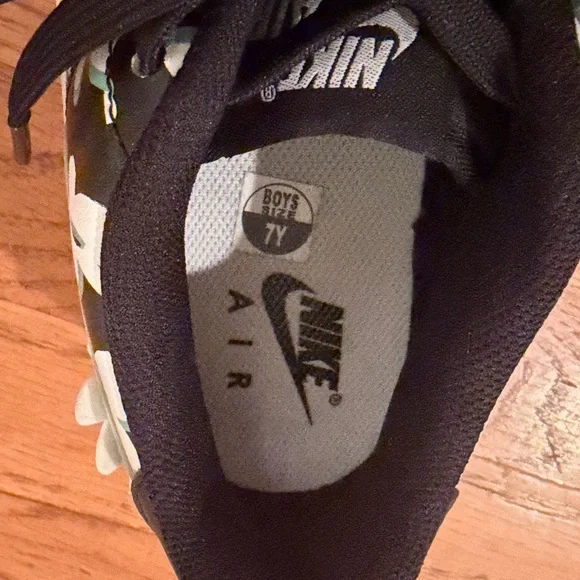 Nike Air Force 1 Floral Daisy Sneakers – Youth Size 7Y / Women’s 8.5 - Picture 5 of 16